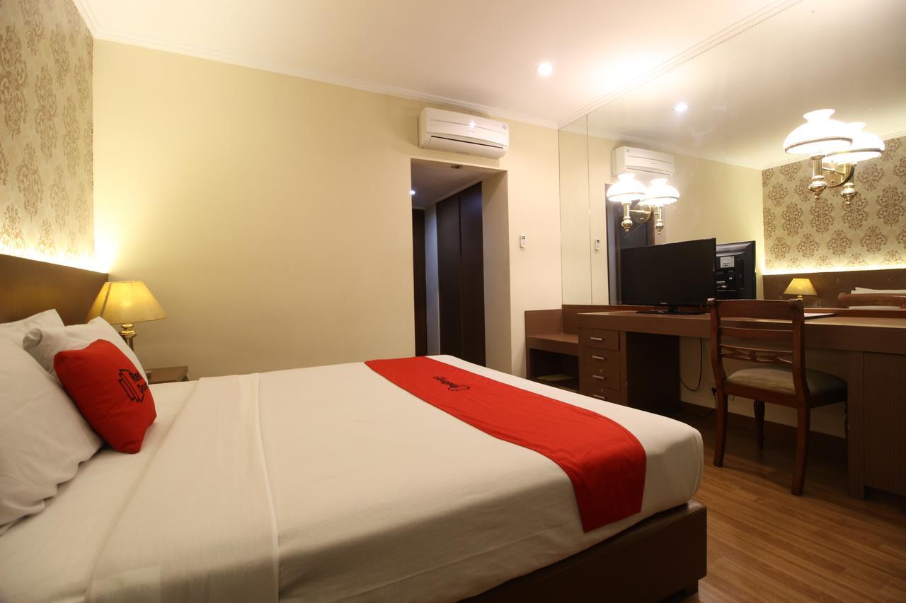Reddoorz Premium @ Slamet Riyadi 2 Solo المظهر الخارجي الصورة