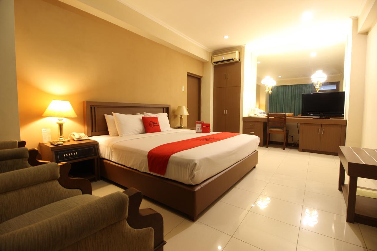 Reddoorz Premium @ Slamet Riyadi 2 Solo المظهر الخارجي الصورة
