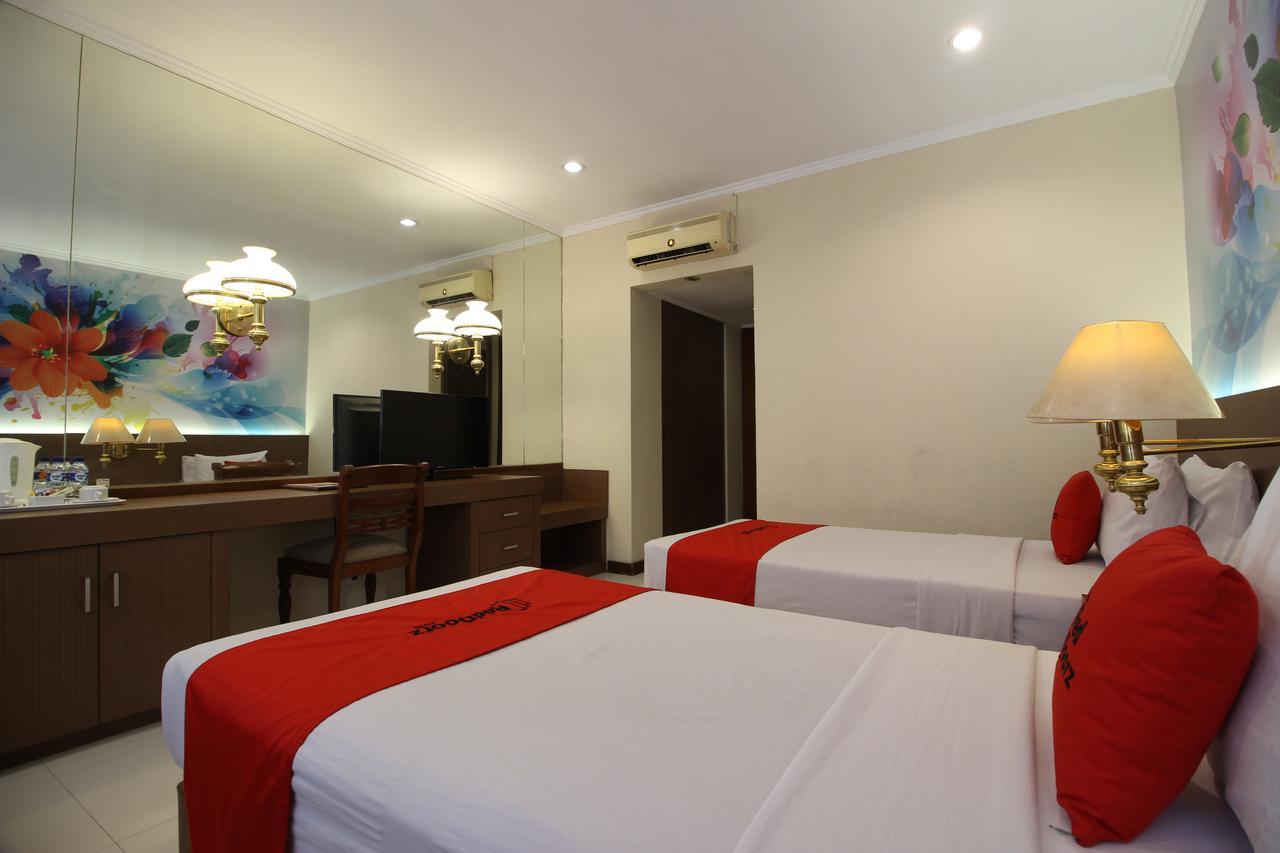 Reddoorz Premium @ Slamet Riyadi 2 Solo المظهر الخارجي الصورة