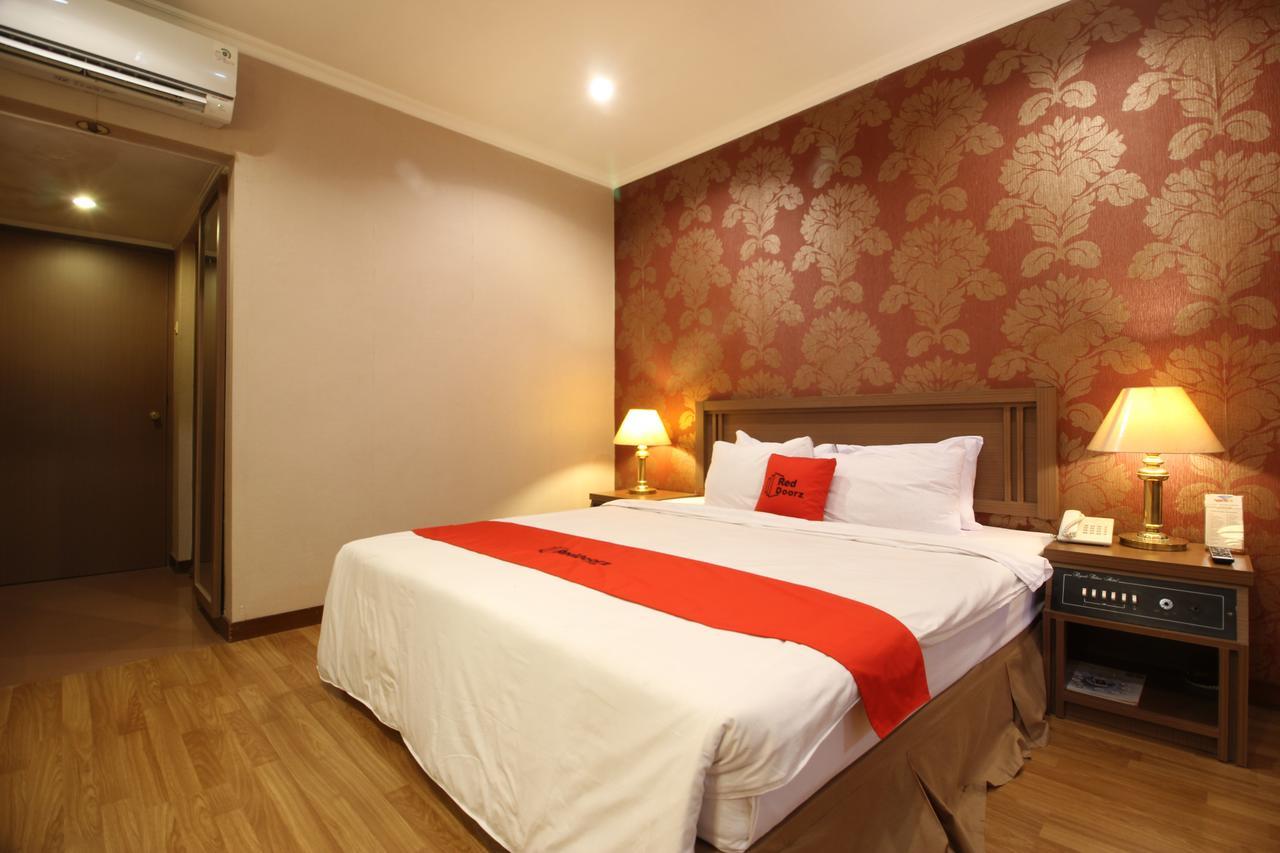 Reddoorz Premium @ Slamet Riyadi 2 Solo المظهر الخارجي الصورة